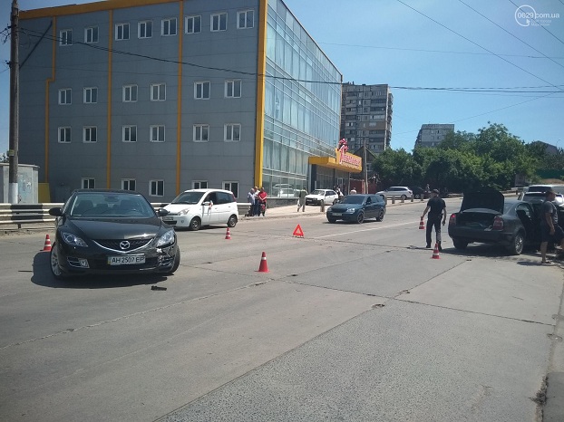 «Мариупольское комбо»: в ДТП приняли участие 5 автомобилей