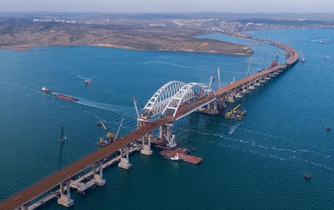 Керченский мост: названа сумма убытков для портов Мариуполя и Бердянска