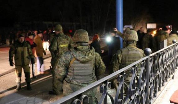 Как депутатская неприкосновенность избивает полицейских на Донбассе