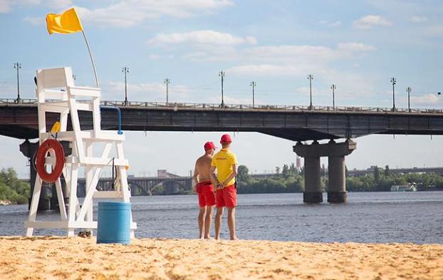 Минздрав обнародовал перечень из 106 пляжей, где запрещено купаться