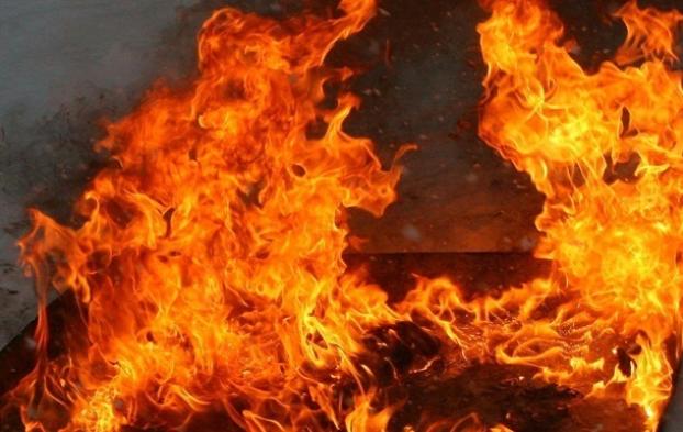 В Славянске во время пожара пострадал мужчина