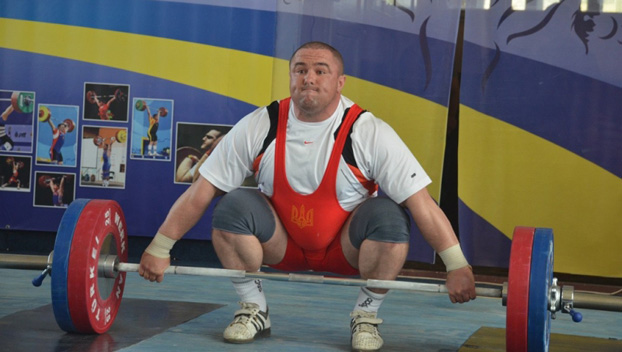 Ветераны спорта из Красноармейска «тряхнули стариной» на  Чемпионате Украины по тяжелой атлетике