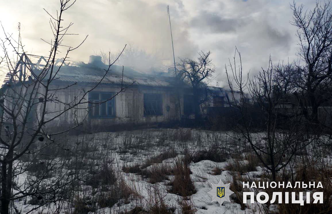 За добу від ворожих обстрілів на Донеччині постраждали 12 населених пунктів