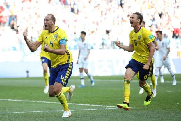 Швеция благодаря видеоповтору и пенальти обыграла Южную Корею