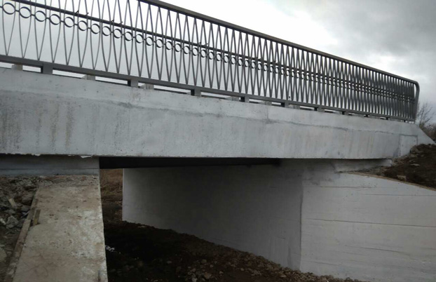 Завершен ремонт моста в Бахмутском районе