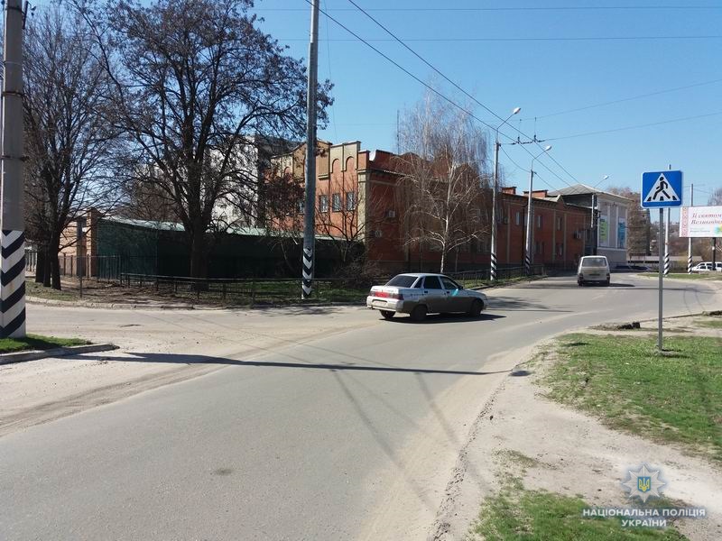 В Краматорске на пешеходном переходе «ВАЗ» сбил пенсионерку 