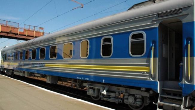 Добраться до Львова жители Донбасса смогут прямым поездом уже в этом году