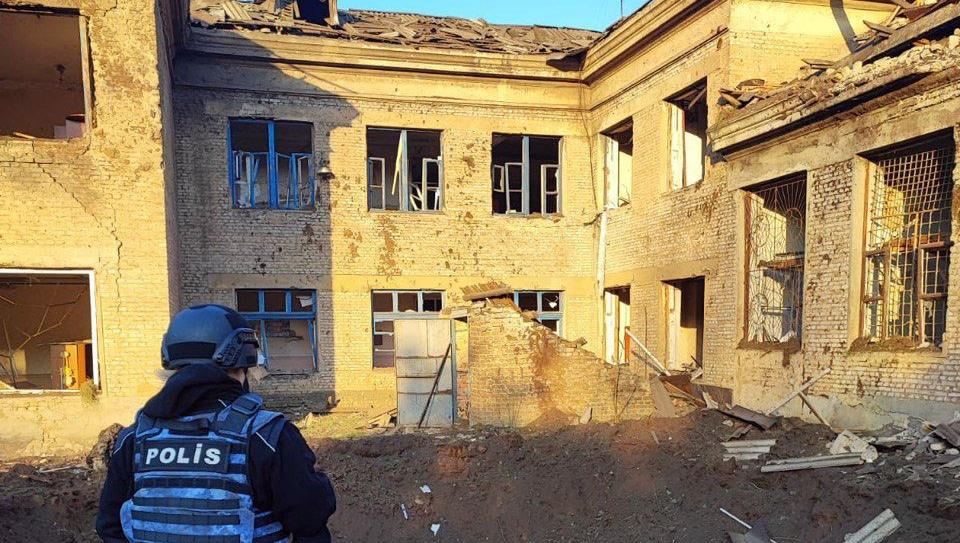 В Константиновке снова обстреляли школу. Фото 
