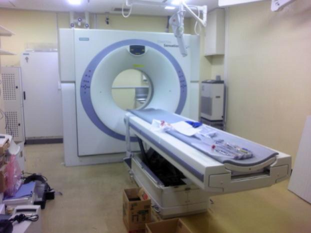 Долгожданный томограф в Константиновке превратился в «кашу из топора»
