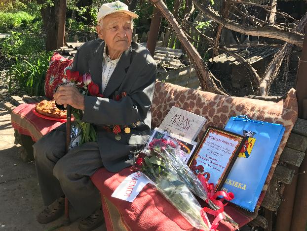 Очевидец вековой истории: Ветеран из Дружковки отметил 100-летний юбилей
