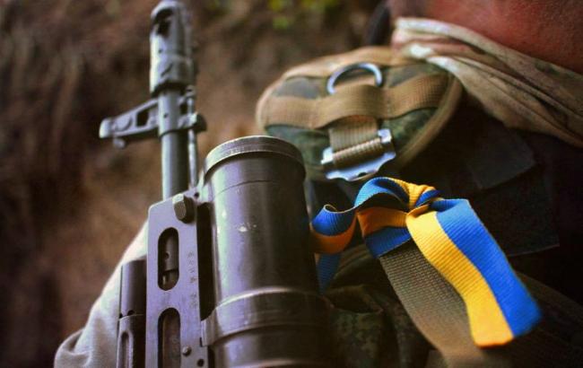 Сутки на Донбассе: боевики более 70 раз обстреляли позиции ООС
