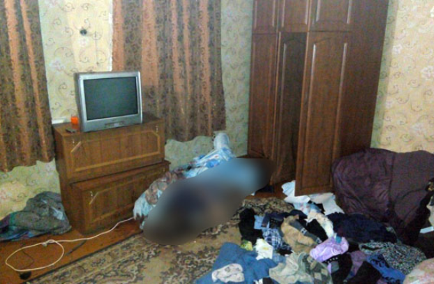 В Краматорске сын убил собственную мать и несколько дней жил с ее трупом в квартире 