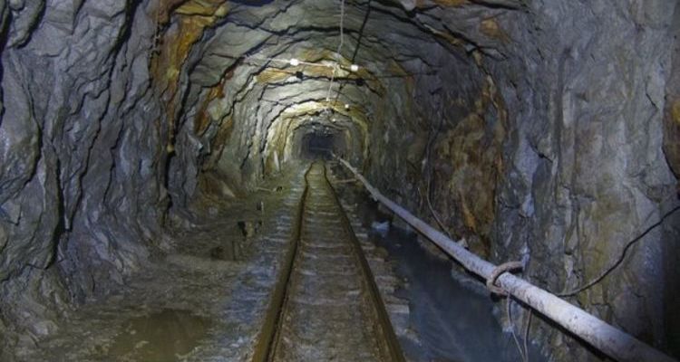 Двух чиновников шахты «Капитальная», виновных в гибели женщины, отдадут под суд