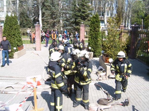 В Славянске «эвакуировали» развлекательный центр
