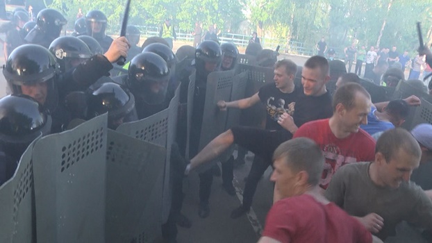 В Славянске полиция и Нацгвардия провели совместные учения по предотвращению массовых беспорядков