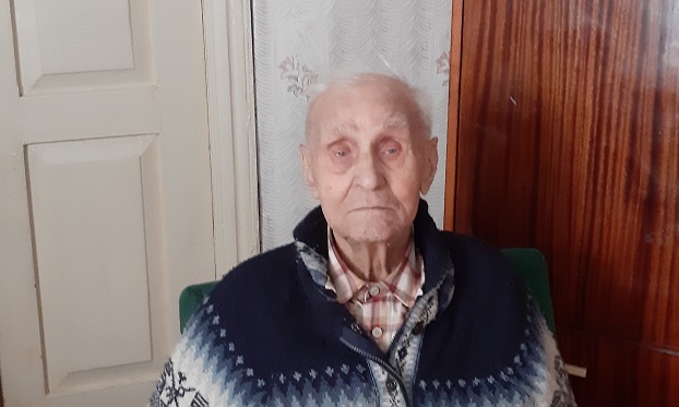 Не потерял чувства юмора 100-летний юбиляр из Константиновки