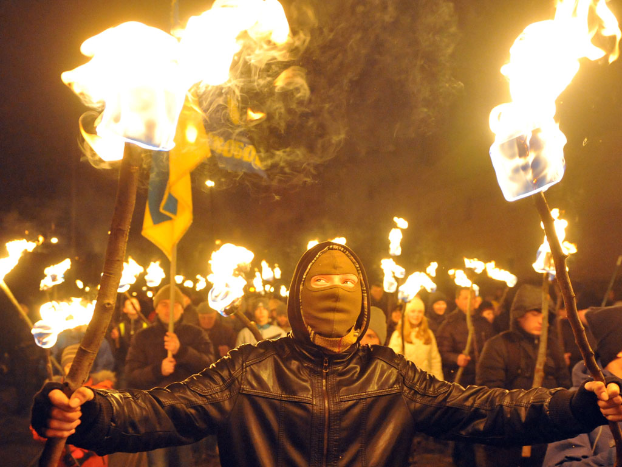 Как мэр Славянска отреагировал на проведение факельного шествия