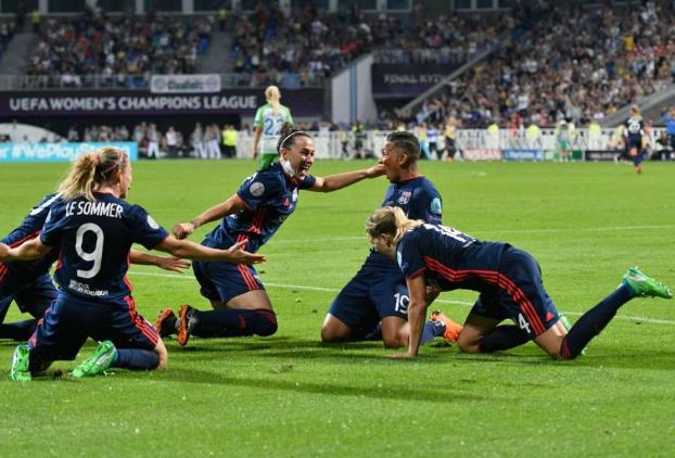Французский клуб третий раз кряду выиграл женскую Лигу чемпионов УЕФА
