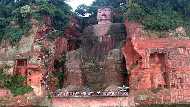 Китайские реставраторы воссоздали древнюю статую Будды