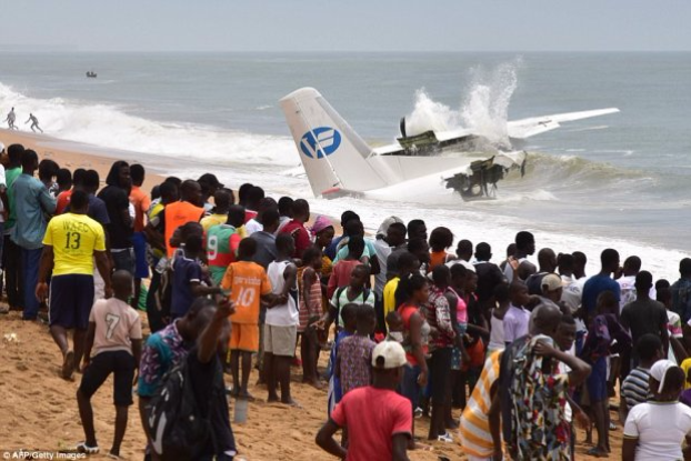 Крушение самолета «Антонов» у берегов Африки: Есть погибшие