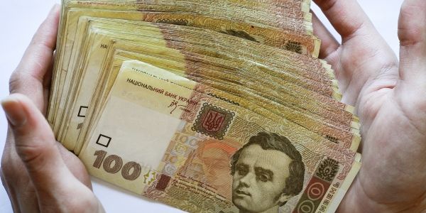 В Краматорске будут судить чиновницу за взятку в 20 тысяч гривень