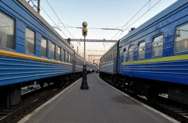 В поезде Киев – Покровск мошенники обманом забирают деньги у пассажиров