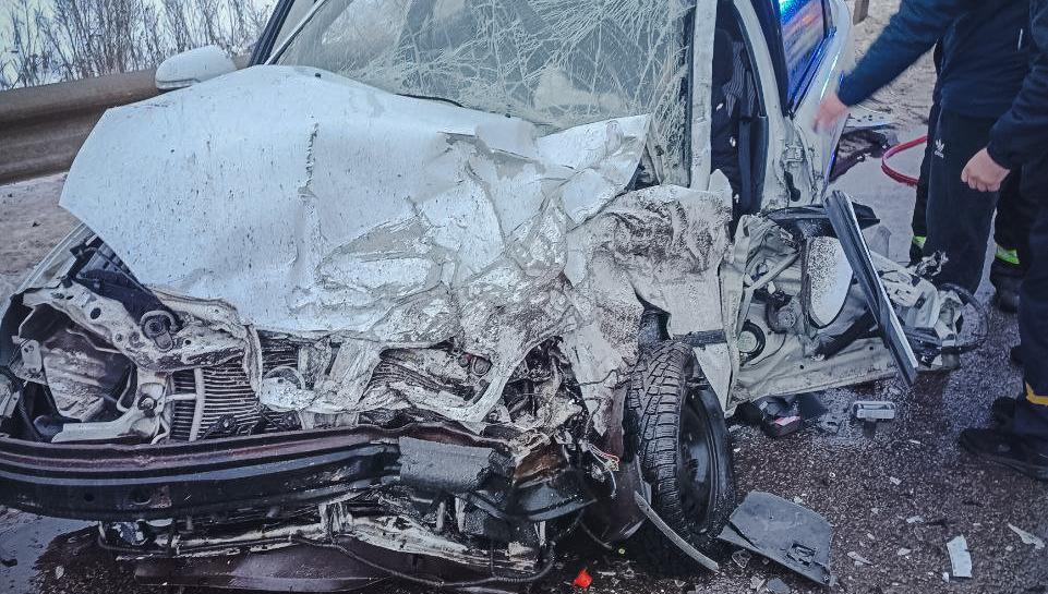 Моторошна аварія в Краматорську: Жінку довелося діставати за допомогою інструментів