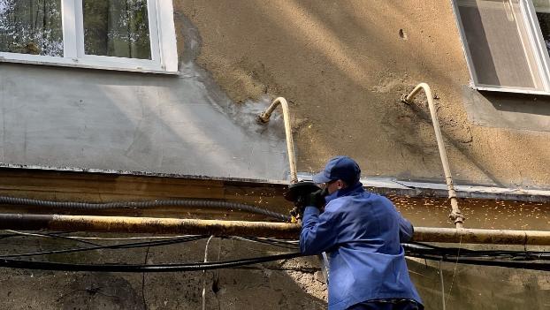 Несмотря на угрозы обстрелов, газовщики Донецкой области не прекращают работу