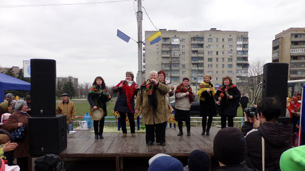 На празднике Масленицы в Дружковке развлечения нашлись для каждого жителя города