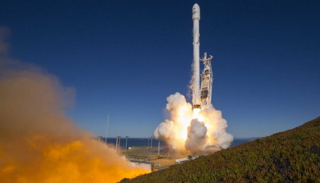 Ракета Falcon 9 вернулась после повторной миссии в космосе