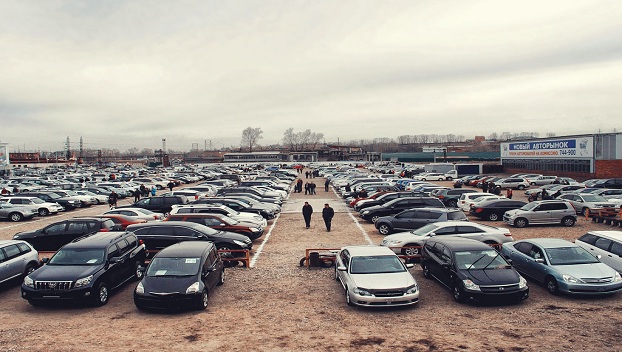 Откуда в Украину везут подержанные автомобили 