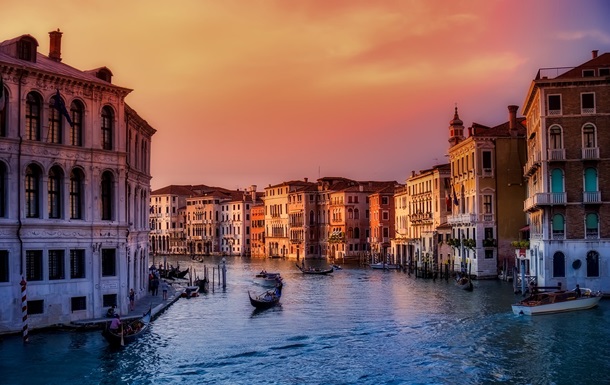 С мая въезд в исторический центр Венеции станет платным