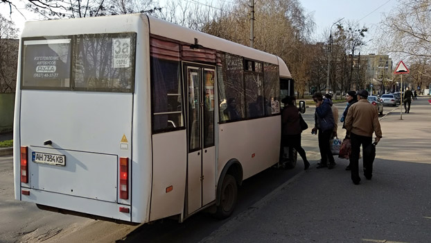 В поминальное воскресенье в Славянске увеличат количество рейсов автобусов