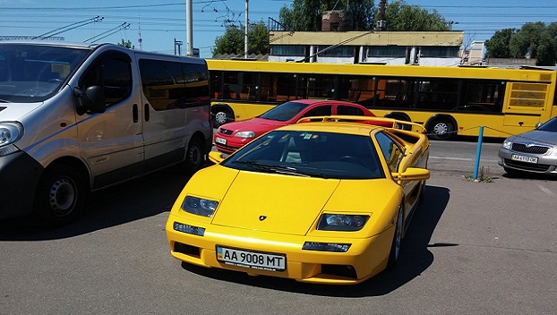 Уникальная  модель Lamborghini «засветилась» на украинских дорогах