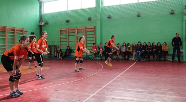 В Доброполье определились победители школьной волейбольной лиги