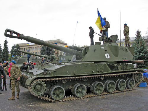 В Краматорске прошла выставка военной техники и оружия