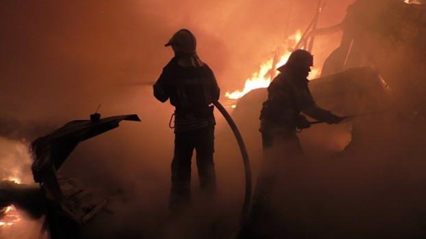 Во Львове сгорели 500 квадратных метров производственного цеха