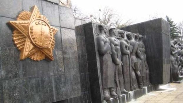 Во Львове планируют демонтировать памятник советским солдатам