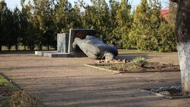 Украинец заплатил 250 тыс грн за памятник Ленину