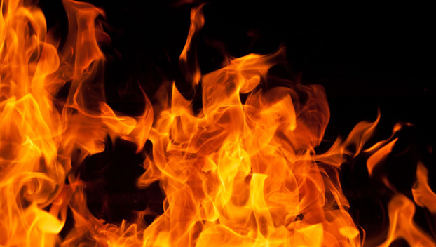 В Димитрове и Красноармейском районе пожарные боролись с огнем