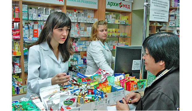 Жители Покровского района могут бесплатно получить лекарства в аптеках Покровска и Мирнограда
