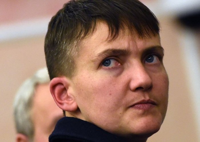 Луценко внес в Раду представления на привлечение к уголовной ответственности, задержание и арест Савченко