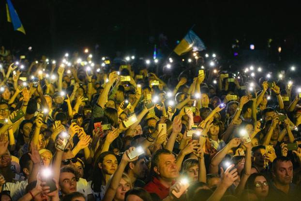 С Днем независимости краматорчан поздравили популярные звезды украинской эстрады