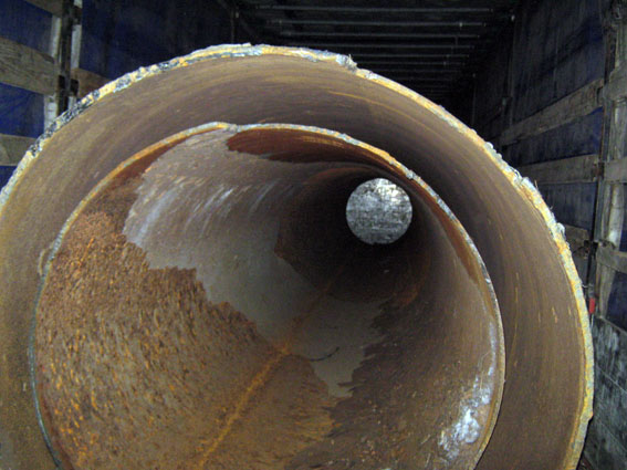 На блокпосте в Краматорске полиция изъяла 10 тонн труб оросительной системы