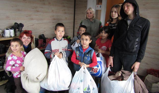 Школьники Покровска оказали помощь другим детям