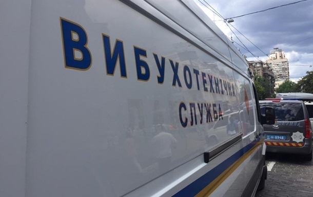 В Киеве «минировали» пять станций метро