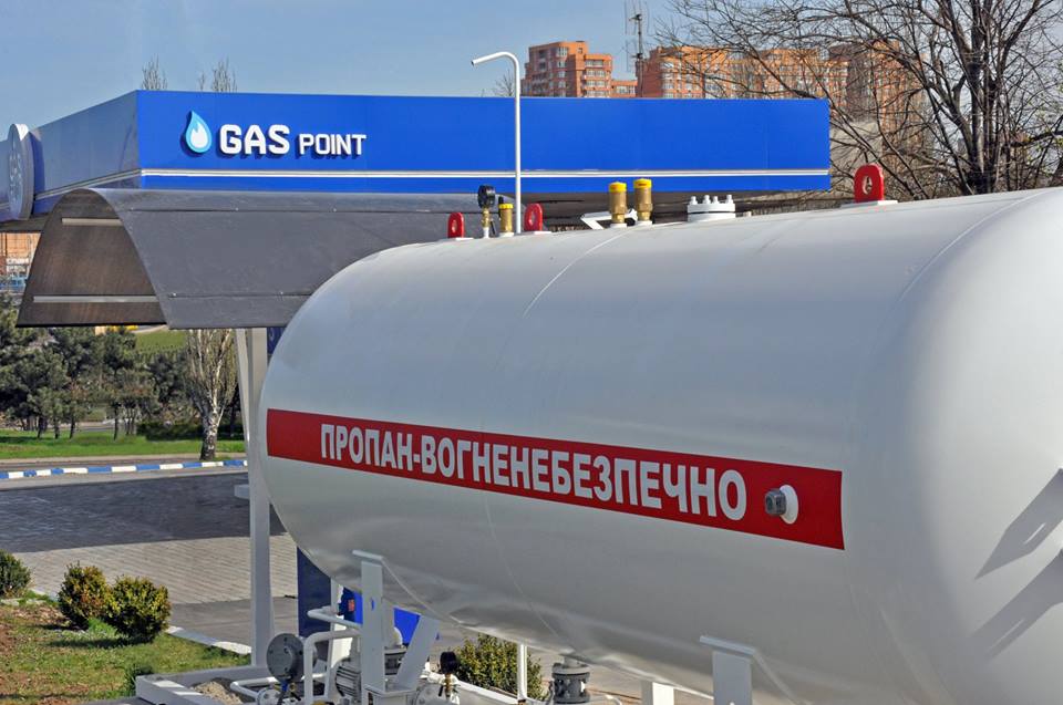 Переизбыток газа на украинских заправках: Цены продолжают падать