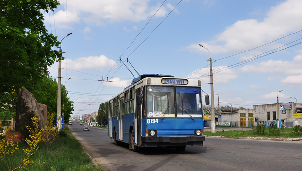 В Краматорске ежемесячно будут ремонтировать по одному троллейбусу