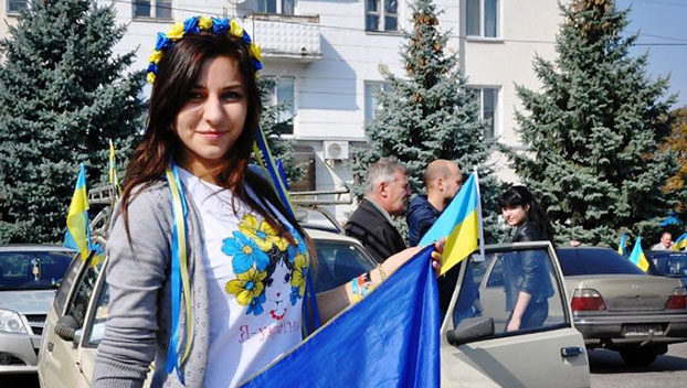 Через Славянск проедет автопробег ко Дню украинской вышиванки