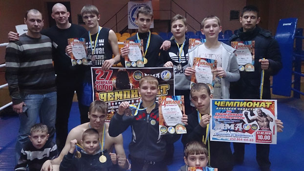 Красноармейские борцы завоевали 11 медалей на чемпионате Донецкой области